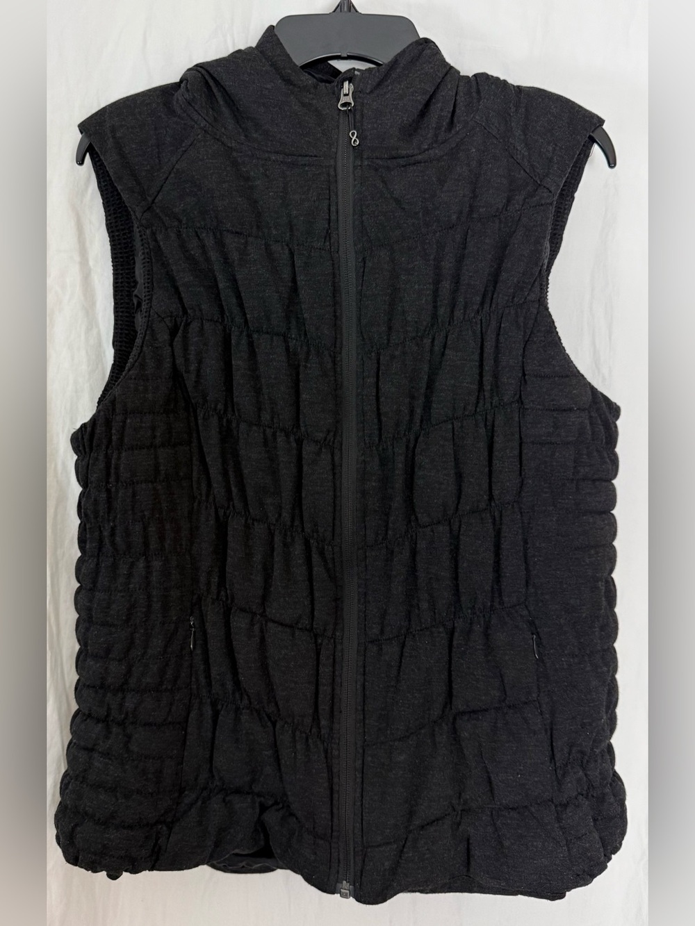 blanc noir Black Quilted Hooded Insulated Vest